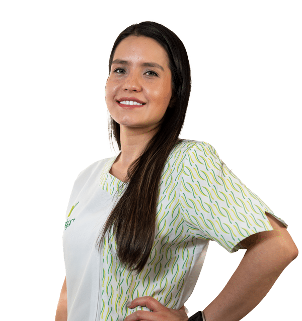 Melissa S. Melissa es licenciada en nutrición y dietética, y experta en el campo de la microbiología. Con más de cinco años de experiencia, se ha especializado en el manejo digestivo, la microbiota y el acompañamiento en cirugía bariátrica. Su formación multidisciplinar le permite atender a pacientes con diferentes patologías, diseñando planes sostenibles que promueven un bienestar integral y duradero. Clínica Adelgar, tu clínica de adelgazamiento y cirugía estética en Madrid