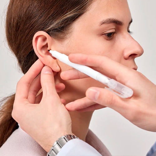Clínica Adelgar: Mejora la estética facial: Consigue unas orejas proporcionadas y naturales que se integren perfectamente con tu rostro. Aumenta la autoestima: Luce con más confianza y seguridad en ti mismo/a sin la preocupación por tus orejas.